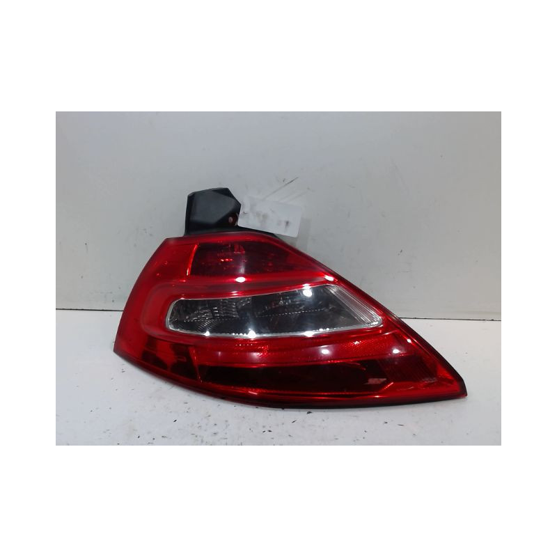 FEU ARRIERE GAUCHE  RENAULT MEGANE