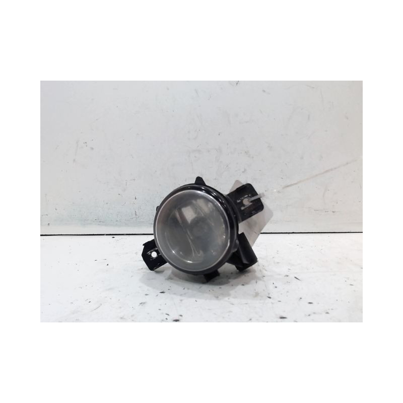 PHARE ANTIBROUILLARD AVANT GAUCHE B.M.W. SERIE 1