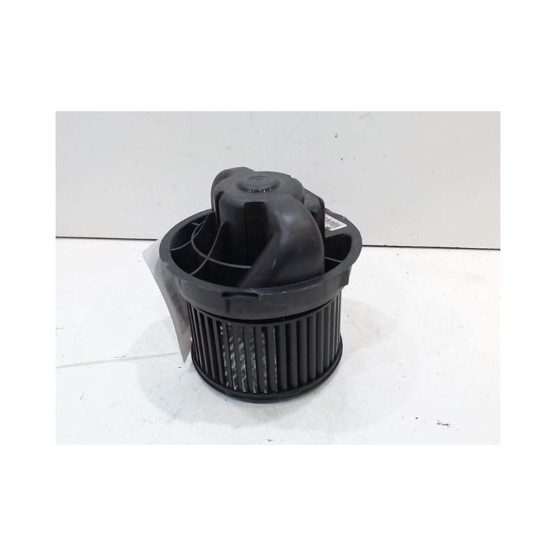 MOTEUR VENTILATEUR CHAUFFAGE TOYOTA AYGO