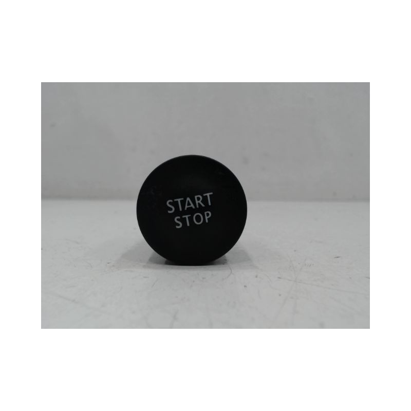 BOUTON DE DEMARRAGE RENAULT CLIO