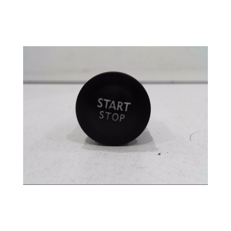 BOUTON DE DEMARRAGE RENAULT CLIO