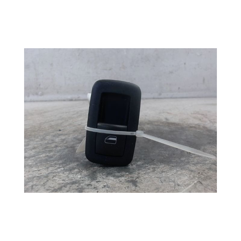 COMMANDE LEVE-GLACE PORTE ARD FIAT FREEMONT