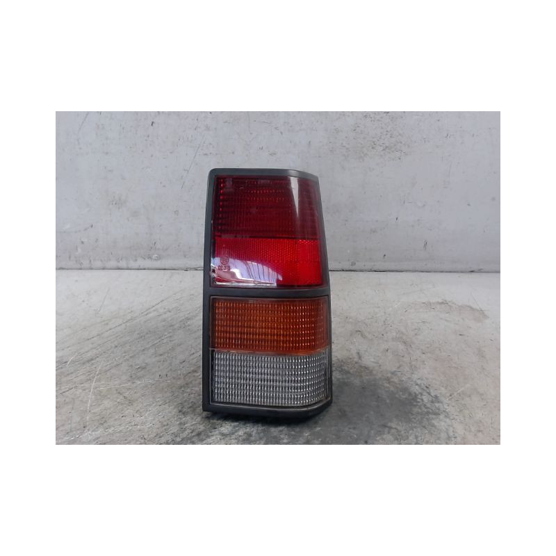 FEU ARRIERE DROIT OPEL CORSA 90-93