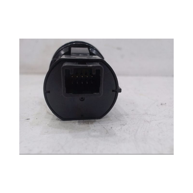 BOUTON DE DEMARRAGE SUZUKI SWIFT