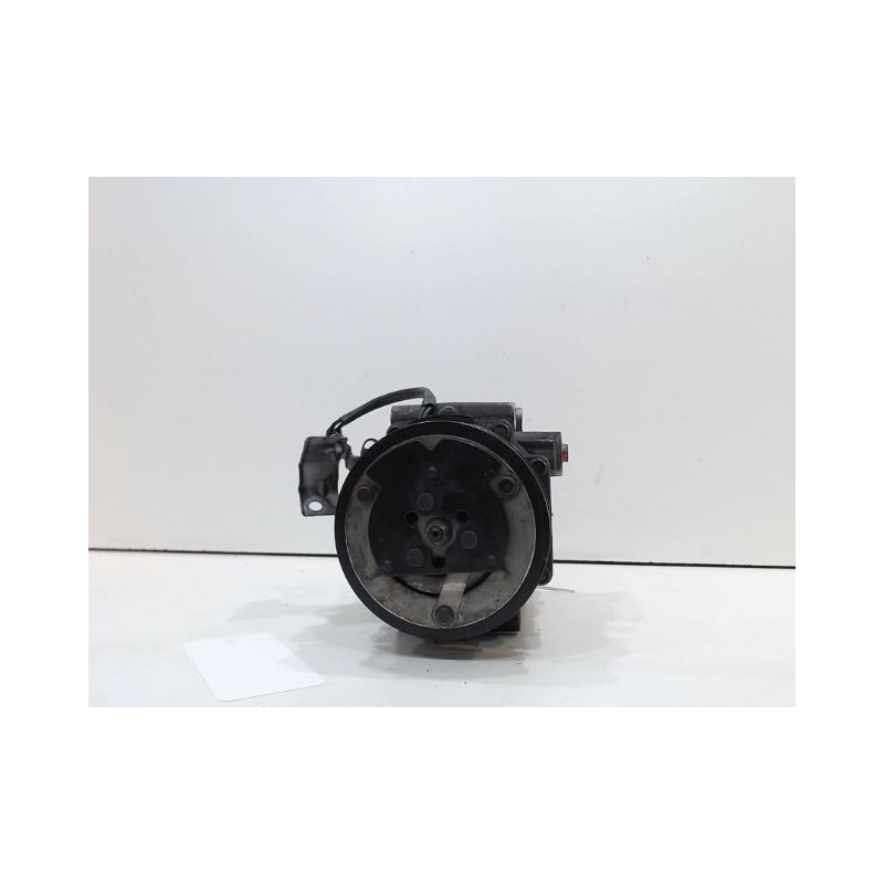 COMPRESSEUR AIR CONDITIONNE FORD FIESTA