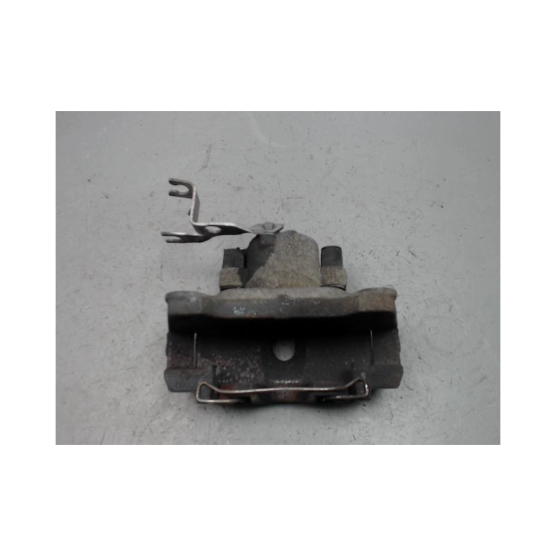 ETRIER DE FREIN AVANT GAUCHE AUDI A4