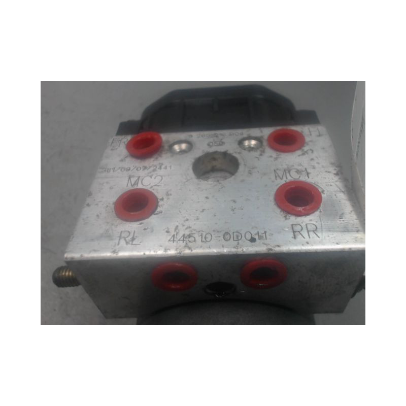 UNITE HYDRAULIQUE ABS TOYOTA YARIS