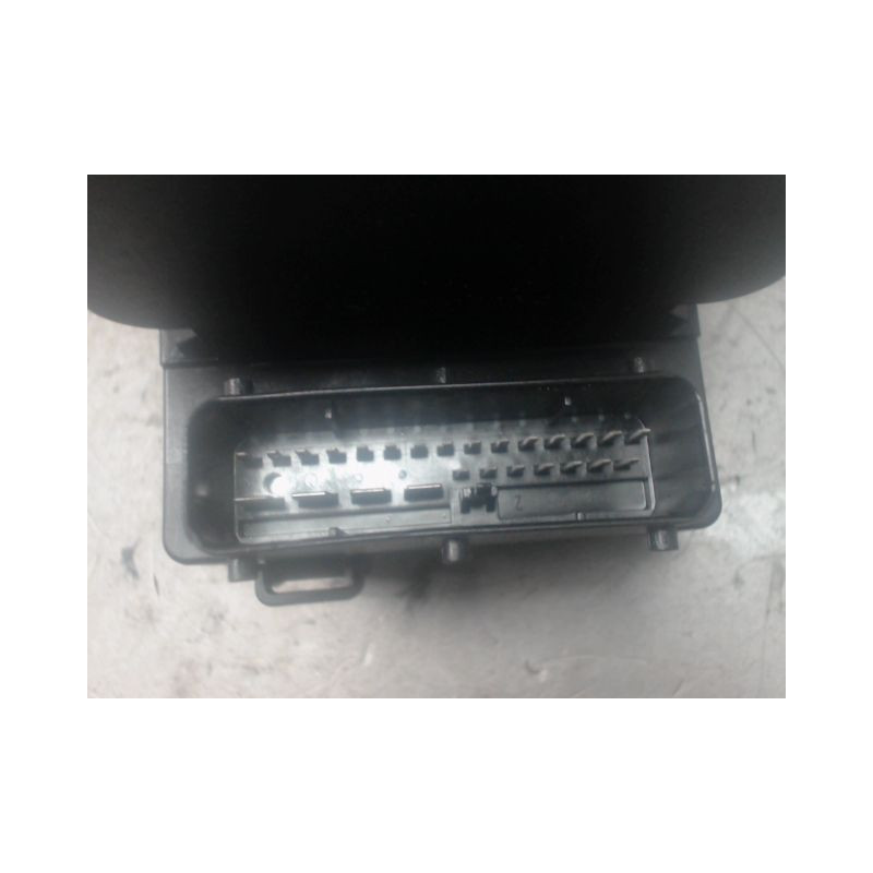 UNITE HYDRAULIQUE ABS TOYOTA YARIS