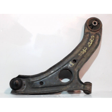 TRIANGLE INFERIEUR AVANT DROIT HYUNDAI GETZ -05