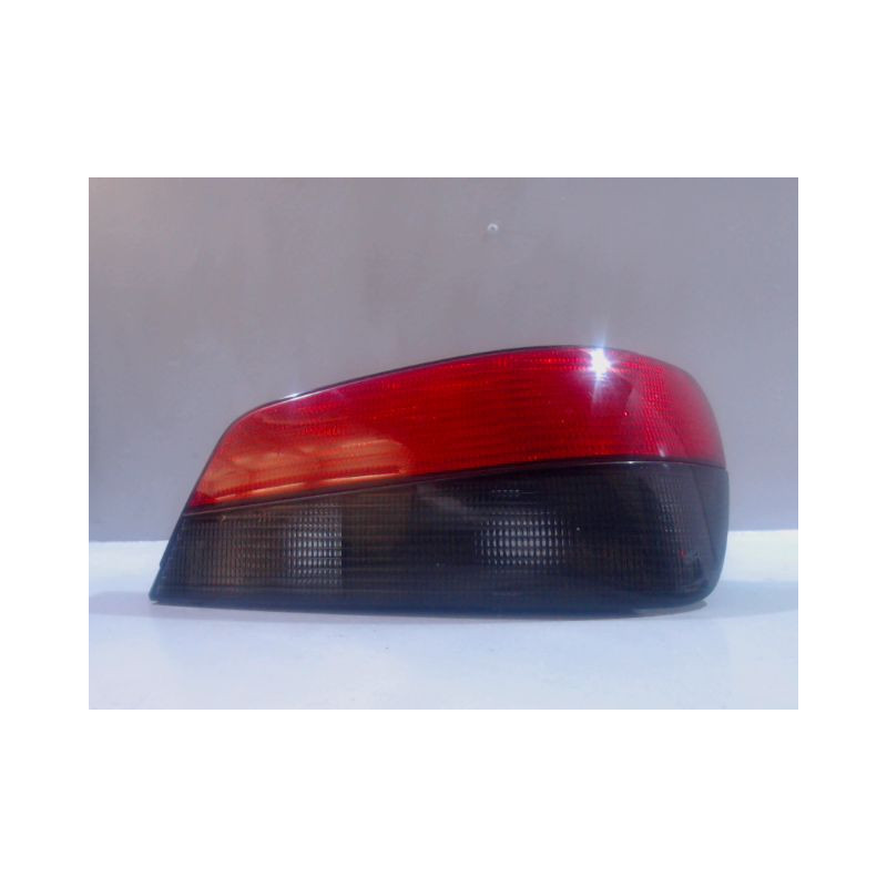 FEU ARRIERE DROIT PEUGEOT 306 97-2001