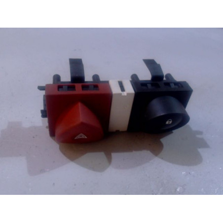 BOUTON DE WARNING RENAULT MEGANE II PH2 2006-