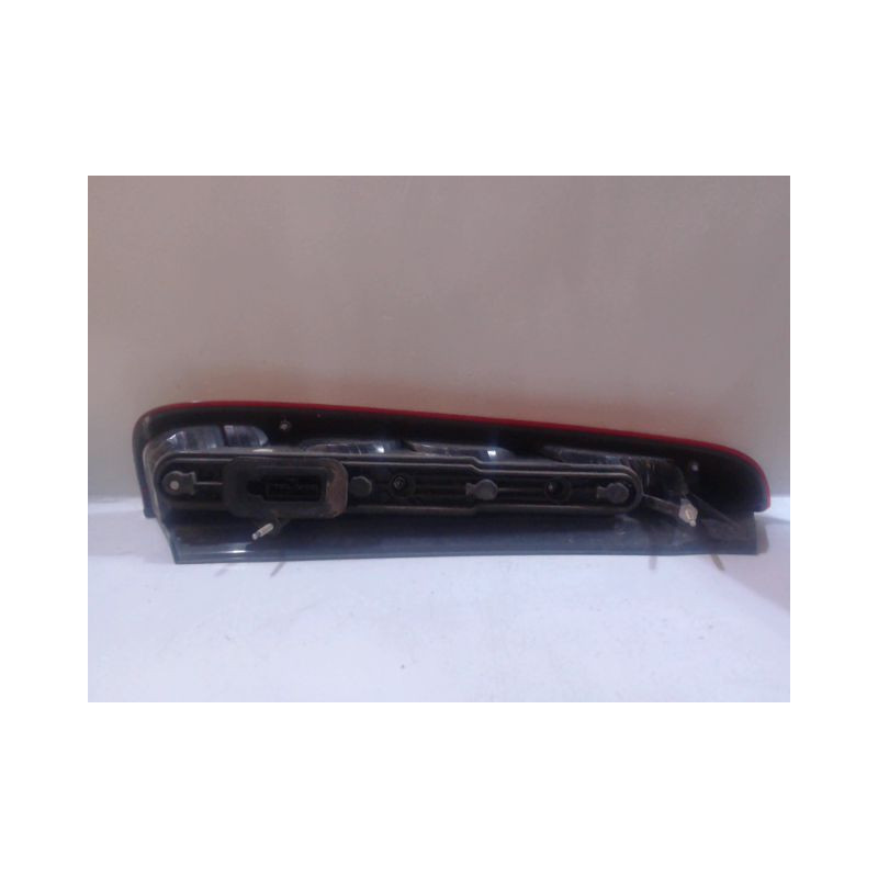 FEU ARRIERE DROIT FORD FOCUS C-MAX 03-07