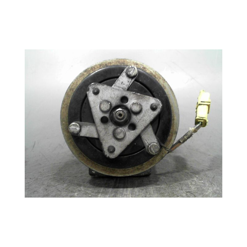COMPRESSEUR AIR CONDITIONNE PEUGEOT 307 SW 02-05