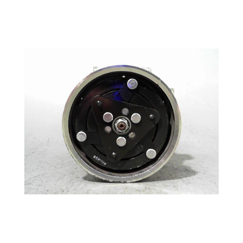 COMPRESSEUR AIR CONDITIONNE RENAULT CLIO III 2010-