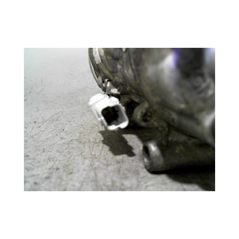 COMPRESSEUR AIR CONDITIONNE RENAULT CLIO III 2010-
