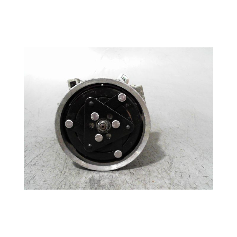 COMPRESSEUR AIR CONDITIONNE RENAULT CLIO
