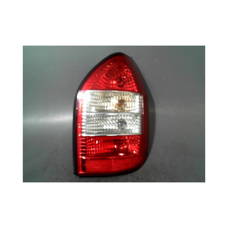 FEU ARRIERE DROIT OPEL ZAFIRA