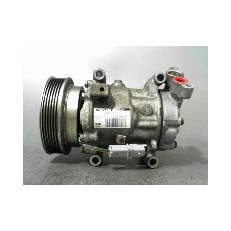 COMPRESSEUR AIR CONDITIONNE RENAULT CLIO III 2010-