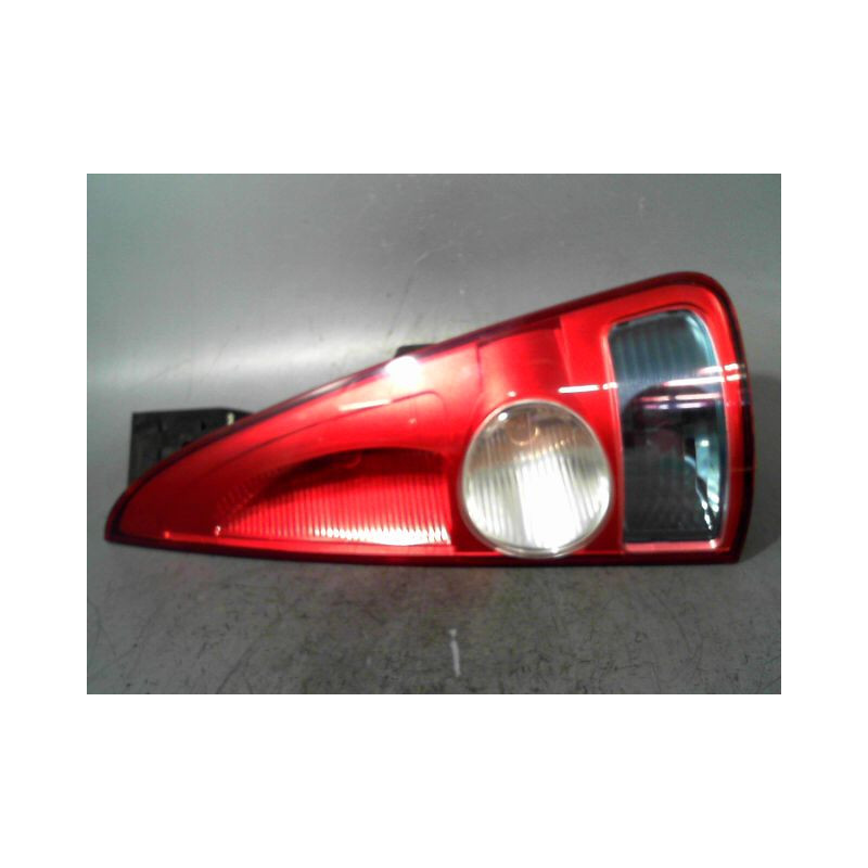 FEU ARRIERE DROIT RENAULT GRAND ESPACE 2002-