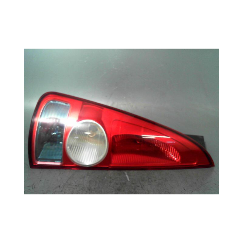FEU ARRIERE GAUCHE  RENAULT GRAND ESPACE 2002-