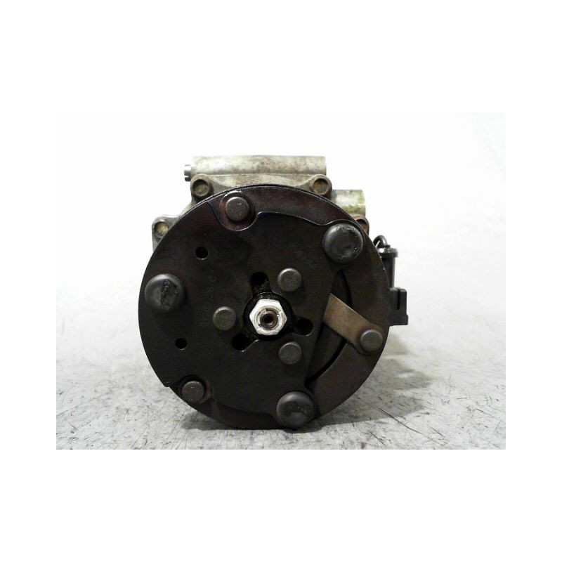COMPRESSEUR AIR CONDITIONNE FORD FOCUS