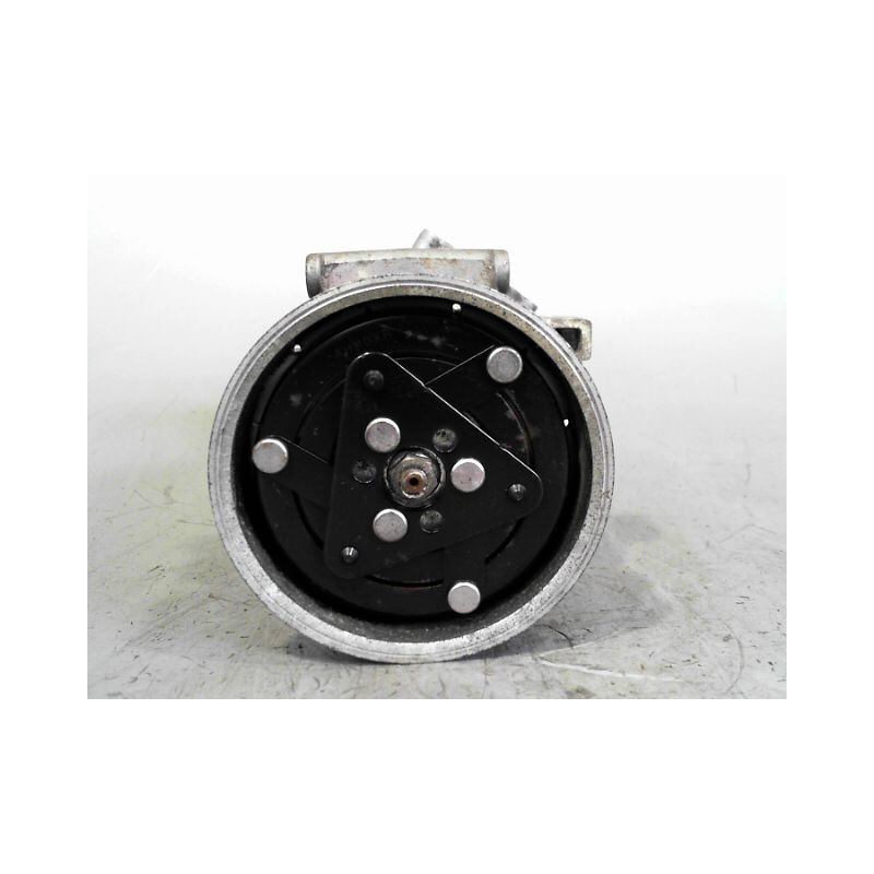 COMPRESSEUR AIR CONDITIONNE RENAULT CLIO III 2010-