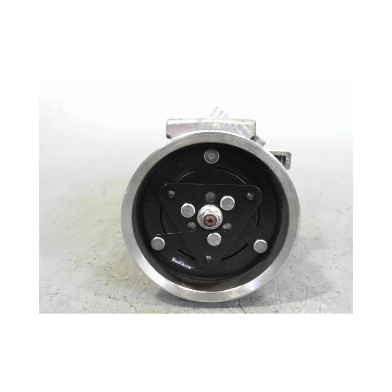 COMPRESSEUR AIR CONDITIONNE RENAULT CLIO III 2010-