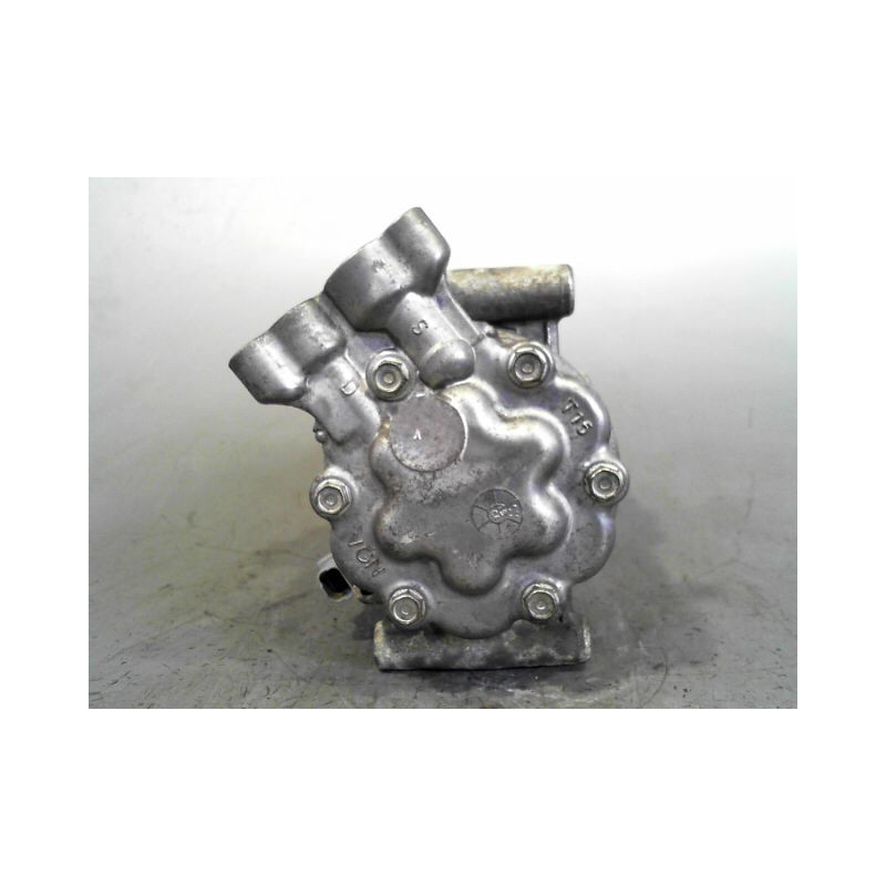 COMPRESSEUR AIR CONDITIONNE RENAULT CLIO III 2010-