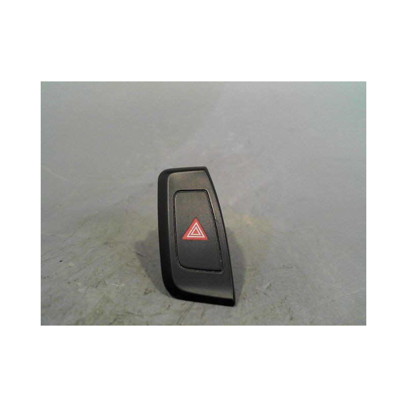 Bouton de warning occasion AUDI A3 II Phase 2 06 2008 >07 2012 1.6 TDi