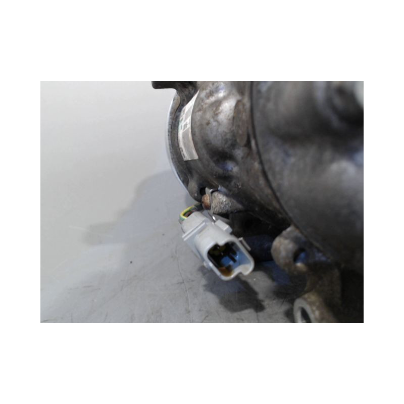 COMPRESSEUR AIR CONDITIONNE RENAULT CLIO III 2010-