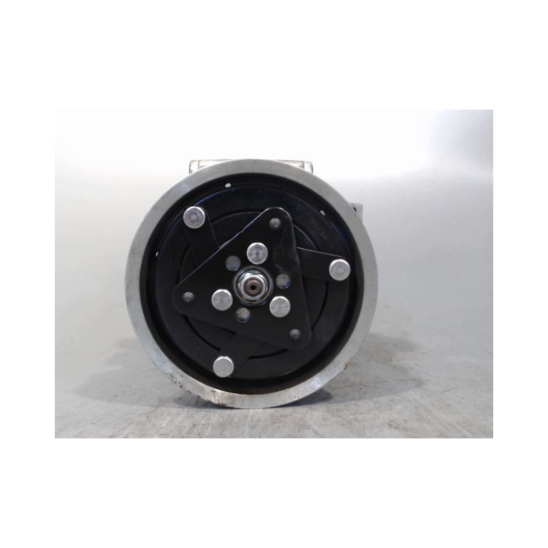 COMPRESSEUR AIR CONDITIONNE RENAULT CLIO III 2005-