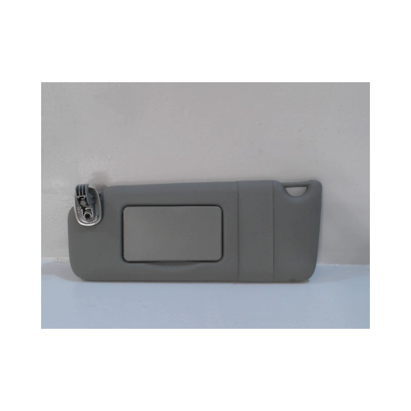 PARE-SOLEIL GAUCHE RENAULT CLIO II CAMPUS 06-