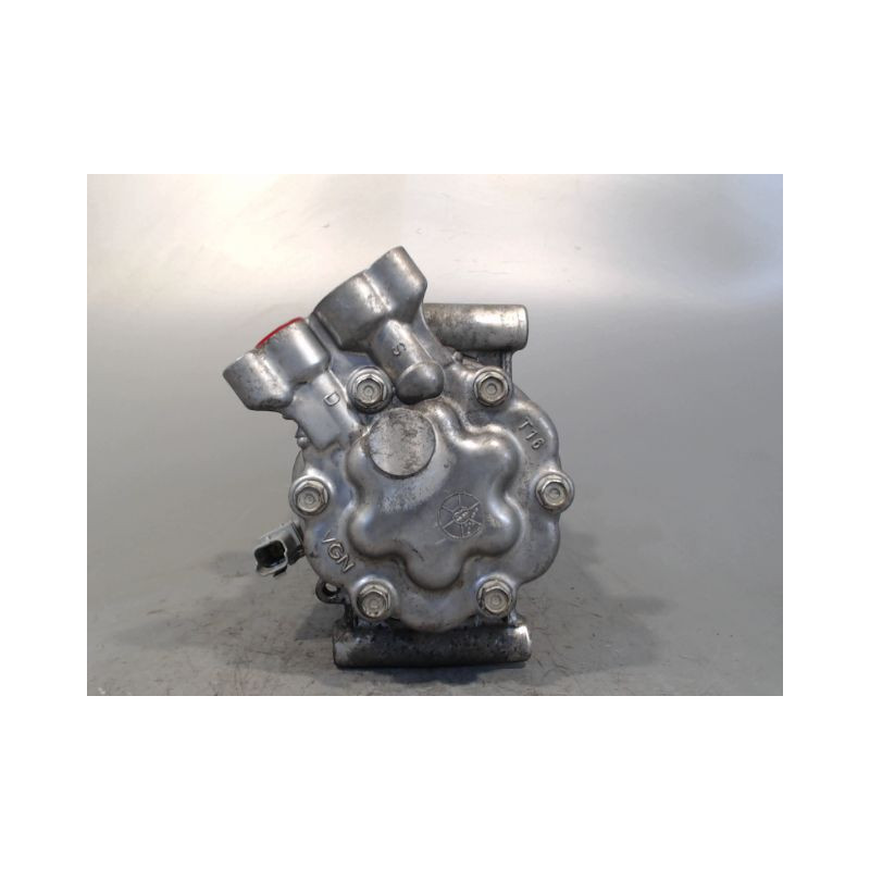 COMPRESSEUR AIR CONDITIONNE RENAULT CLIO III 2010-
