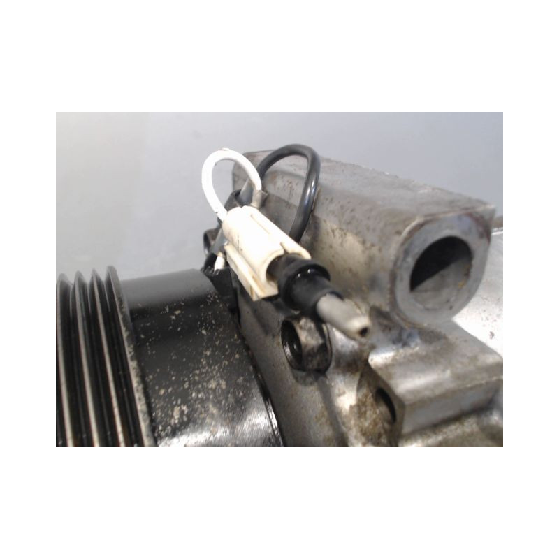 COMPRESSEUR AIR CONDITIONNE RENAULT CLIO