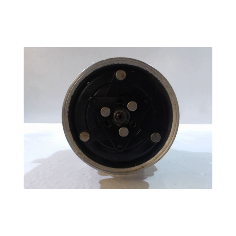 COMPRESSEUR AIR CONDITIONNE DACIA DUSTER 2010-