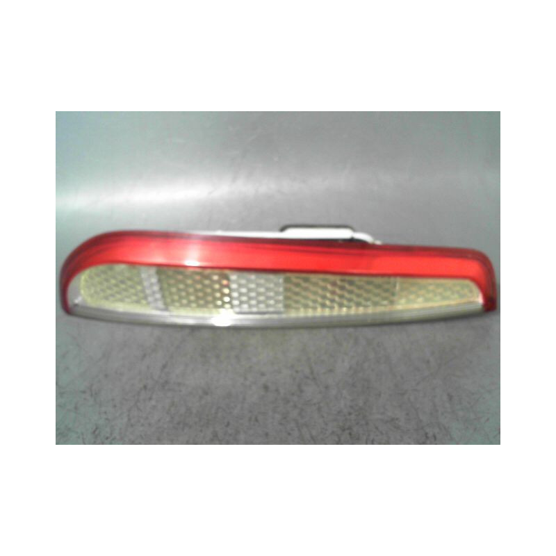 FEU ARRIERE GAUCHE  FORD FOCUS BREAK 2005-