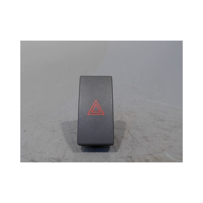 BOUTON DE WARNING FORD FOCUS C-MAX 03-07