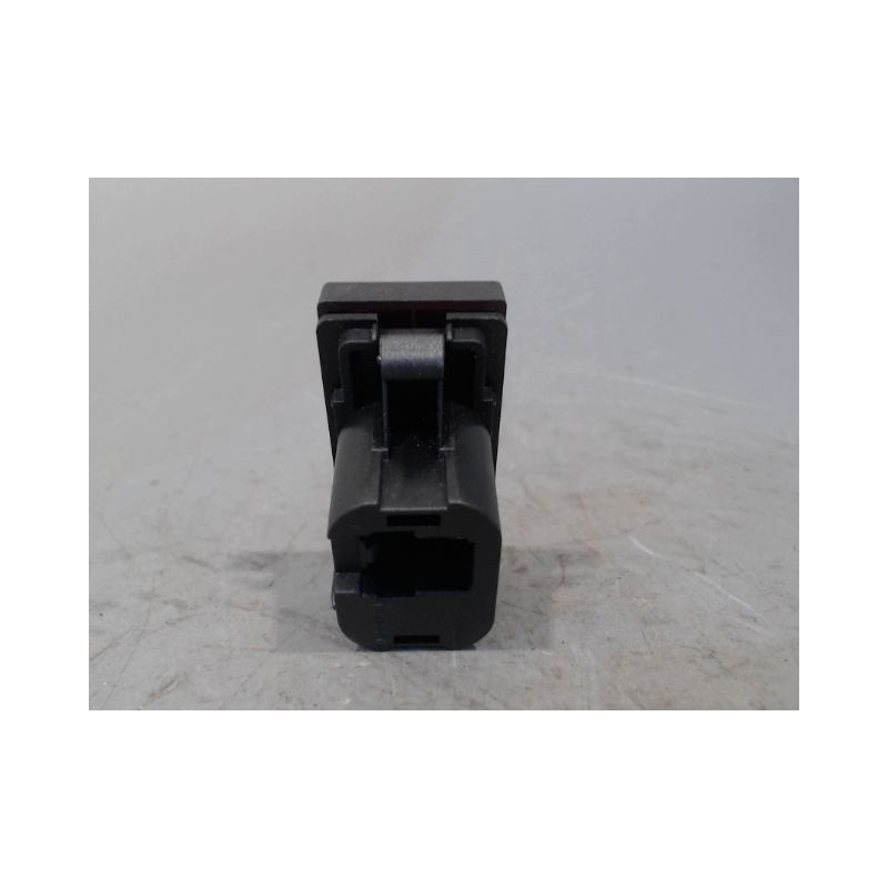 BOUTON DE WARNING FORD FOCUS C-MAX 03-07