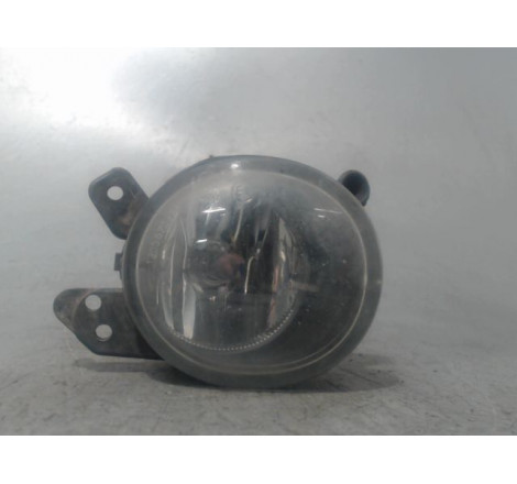 PHARE ANTIBROUILLARD AVD