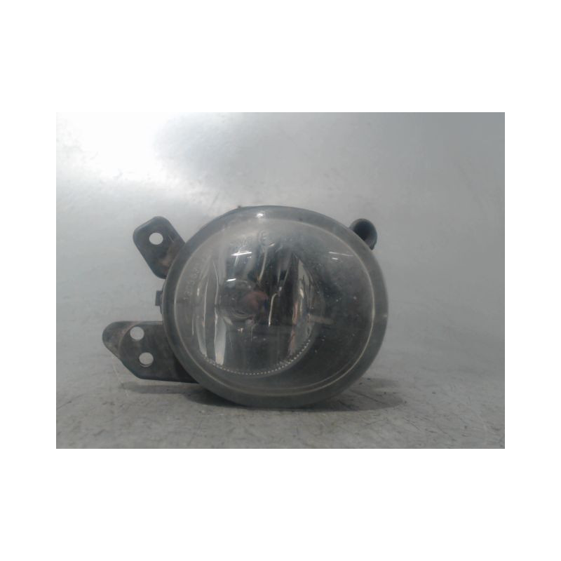 PHARE ANTIBROUILLARD AVANT DROIT MERCEDES CLASSE A 3P