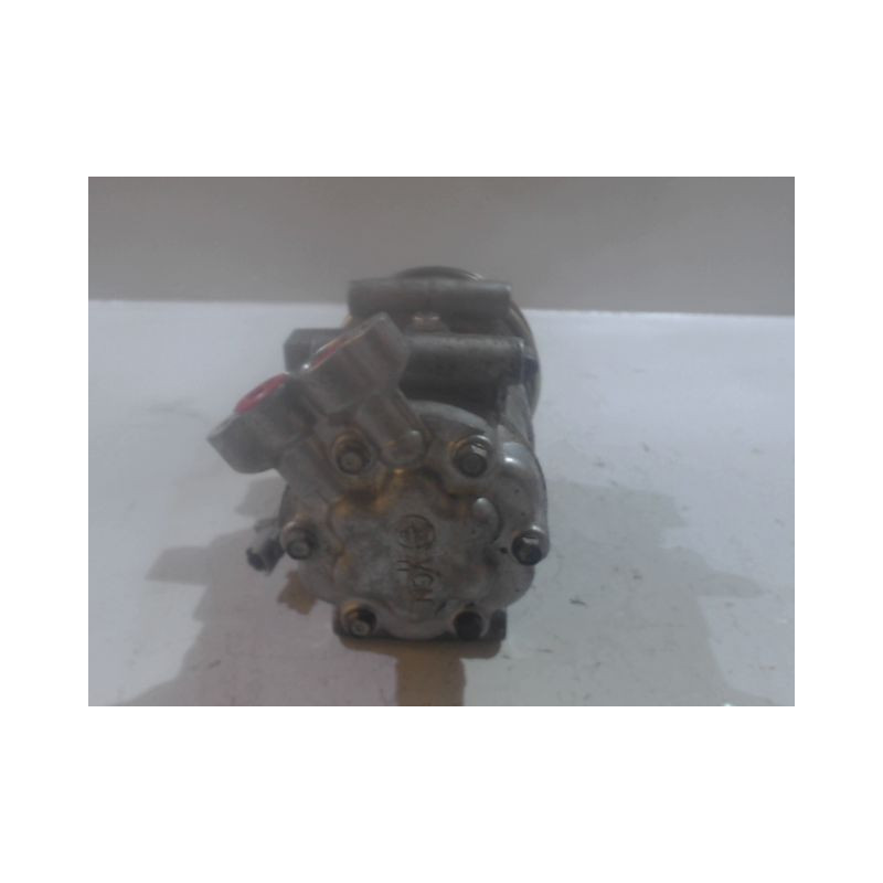 COMPRESSEUR AIR CONDITIONNE RENAULT CLIO III 2010-