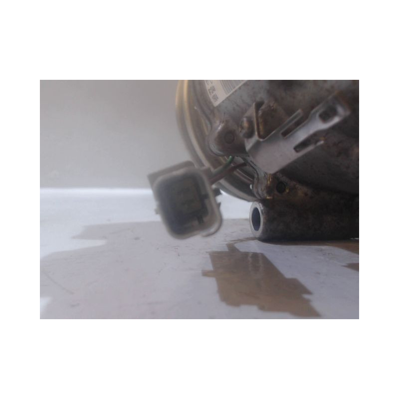 COMPRESSEUR AIR CONDITIONNE RENAULT CLIO III 2010-