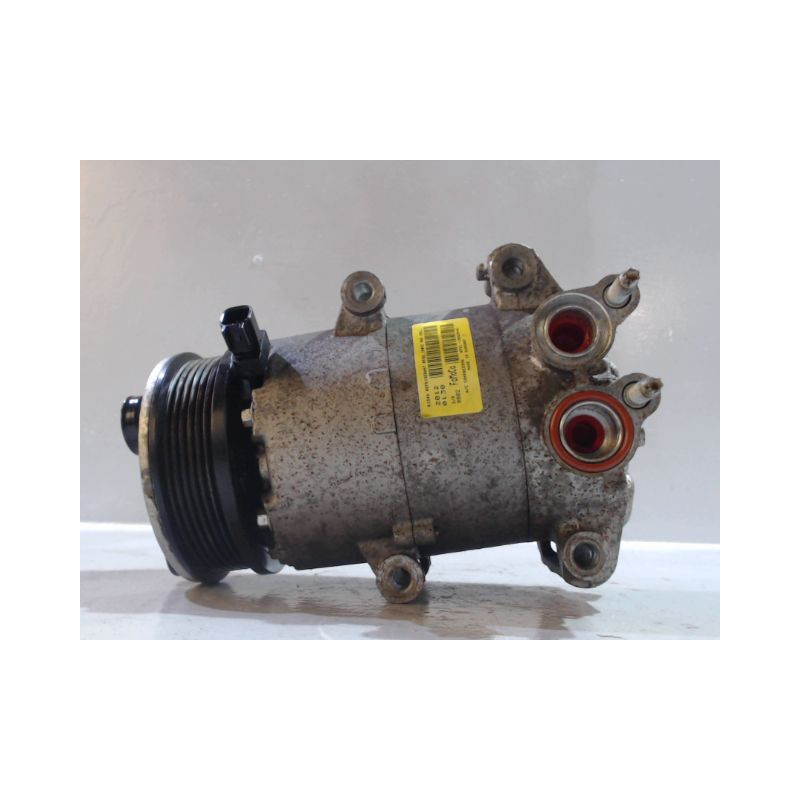 COMPRESSEUR AIR CONDITIONNE FORD FIESTA 2010-