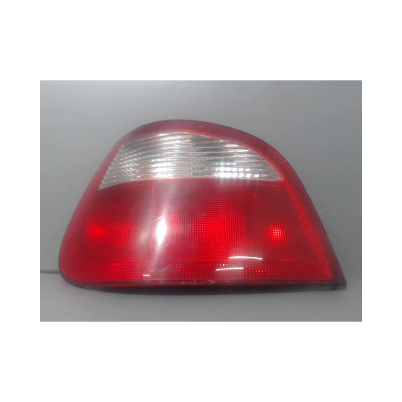 FEU ARRIERE GAUCHE  RENAULT MEGANE I PH2 99-02