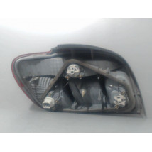 FEU ARRIERE DROIT TOYOTA YARIS 2003-