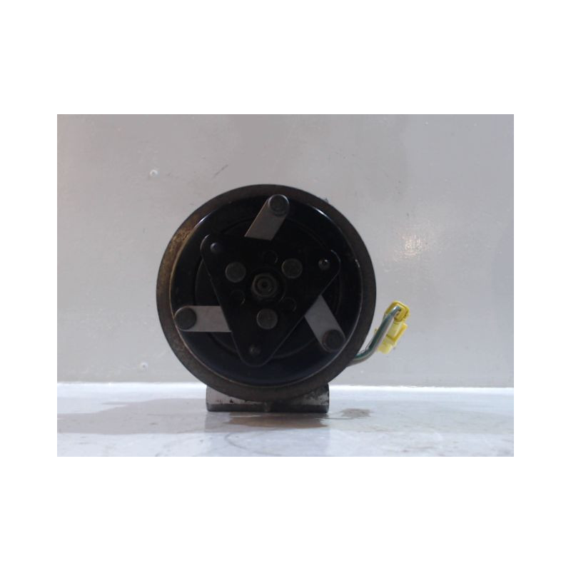 COMPRESSEUR AIR CONDITIONNE PEUGEOT 307 CC 03-05