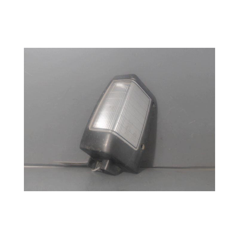 FEUX POSITION GAUCHE NISSAN PICK-UP -2002