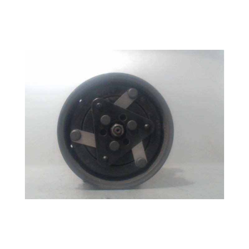 COMPRESSEUR AIR CONDITIONNE RENAULT CLIO II PH.2 01-06