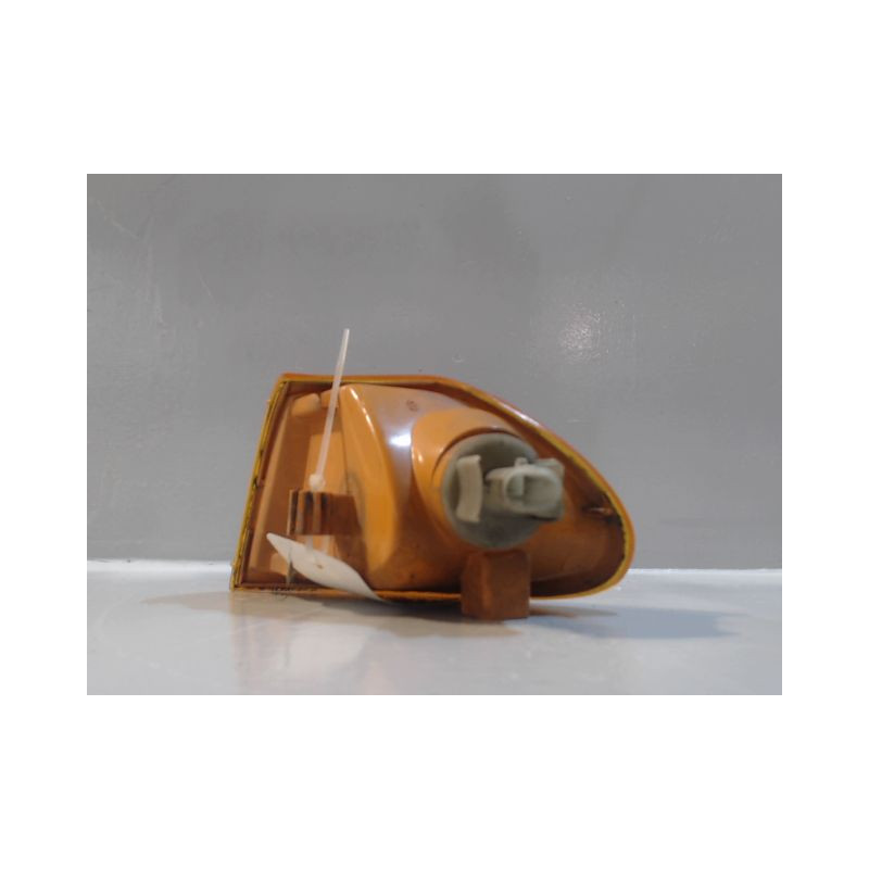 CLIGNOTANT DROIT OPEL ASTRA BREAK -94