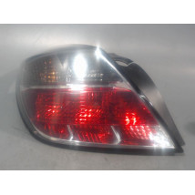 FEU ARRIERE GAUCHE  OPEL ASTRA GTC 3P
